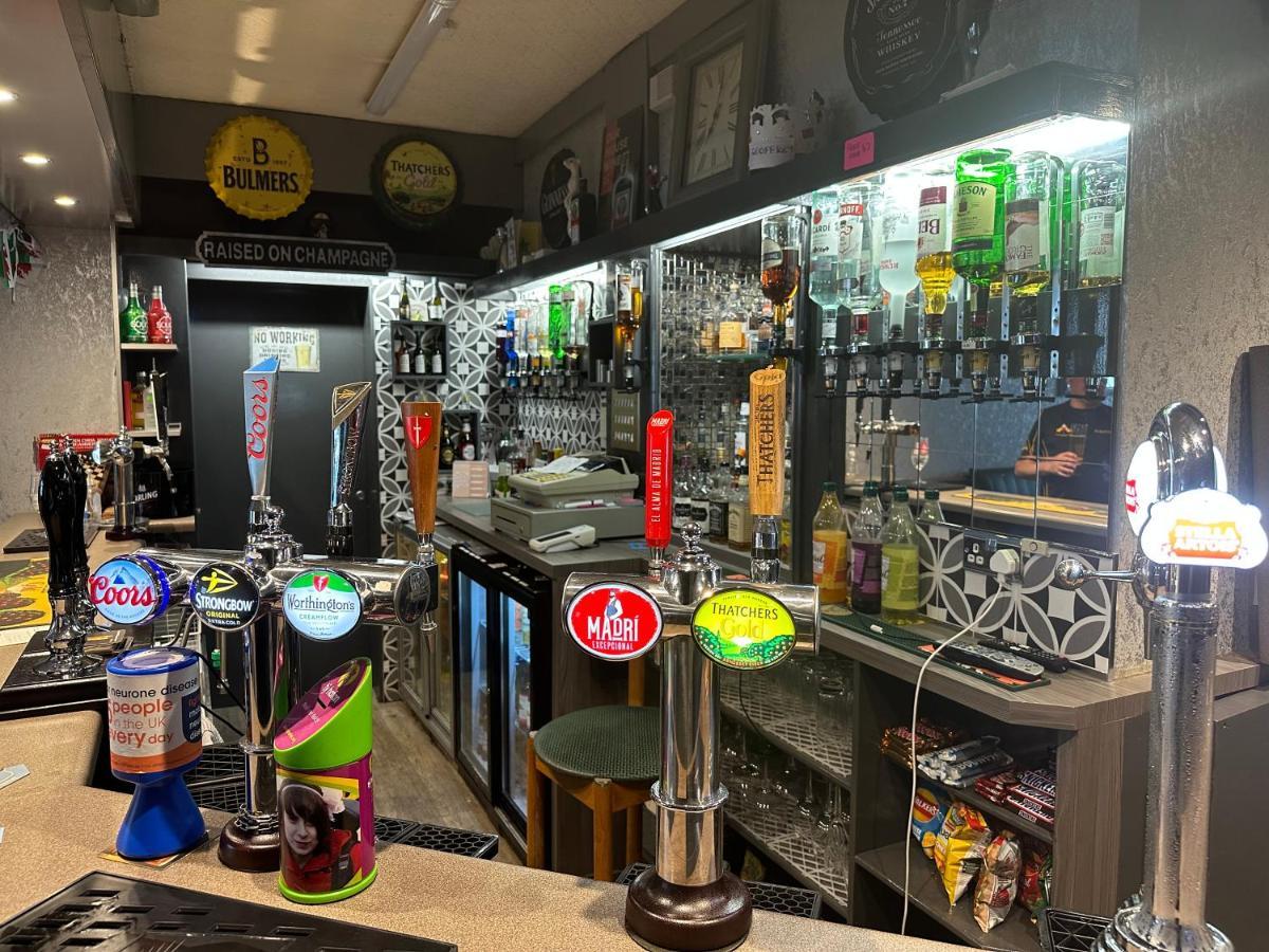 The Angel Inn Troed-y-rhiw Luaran gambar